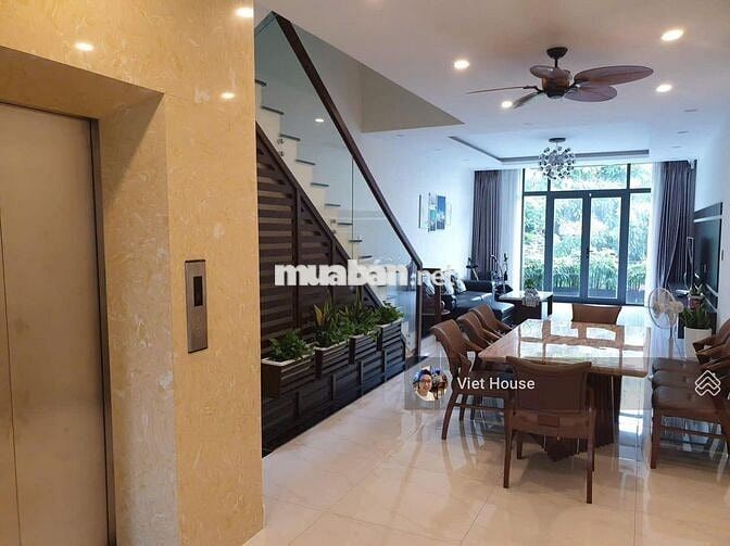 Cho thuê nhà mặt tiền đường Hoàng Diệu có thang máy