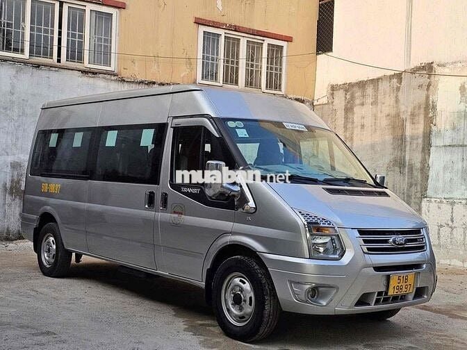 Ford Transit Mid 2016 Số sàn 16 chỗ Bạc