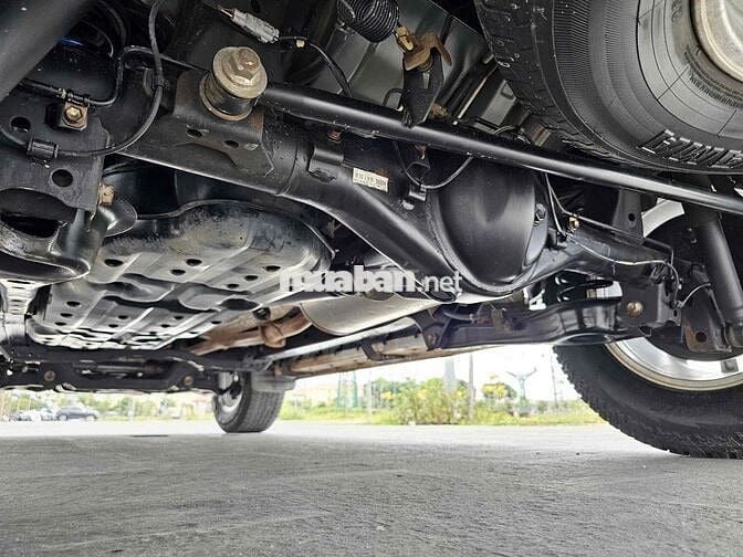 Toyota Fortuner SUV Số sàn Dầu Bạc
