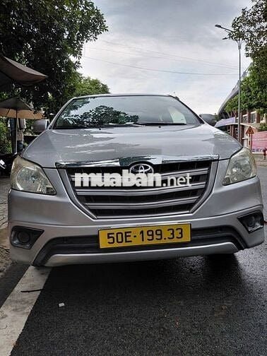 Toyota Innova 2.0E 2015 Bạc Số sàn 195.000 km