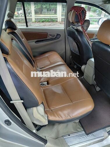 Toyota Innova 2.0E 2015 Bạc Số sàn 195.000 km