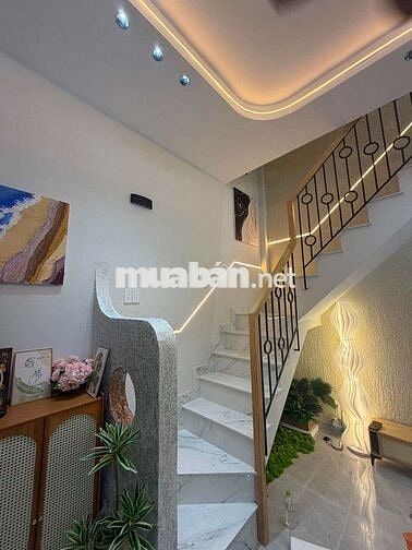 NHÀ ĐẸP 2 TẦNG CÁCH ĐƯỜNG LỚN 50M - HẺM 3M - SỔ MỚI - 5.2 TỶ 