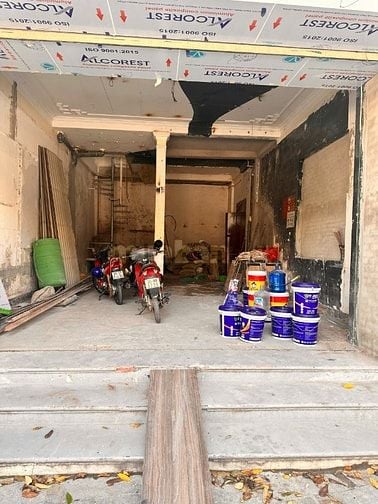 Chính chủ cho thuê nhà mặt phố Nguyễn Chí Thanh