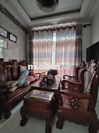 Bán nhà Nguyễn Thị Tú, 160m2, 8x20m, 3 tầng, 12 phòng, hẻm ô tô 8m, TL