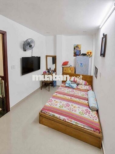 🏡 Nhà Quận 11 - diện tích: 4,6 x 10 m - 2 tầng - sát mặt tiền đường -
