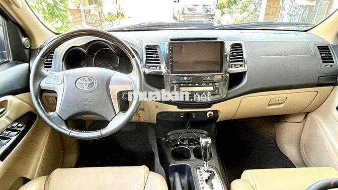 Toyota Fortuner 2.7V 2016. Xe gia đình rất đẹp