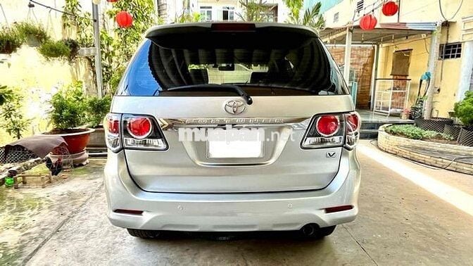 Toyota Fortuner 2.7V 2016. Xe gia đình rất đẹp