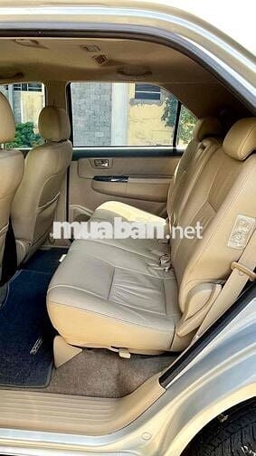 Toyota Fortuner 2.7V 2016. Xe gia đình rất đẹp