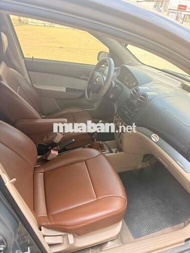 Chevrolet Aveo 2018 Số sàn Xám 5 chỗ