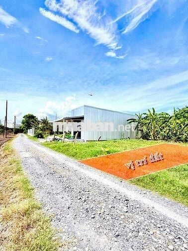 đất thổ 5.5x20m 385tr đường 4m Tân Trụ, Long An