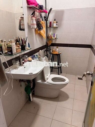Cho thuê nguyên căn 2pn3wc, Mặt Tiền Đs 12, Bình Hưng Hòa A , Bình Tân