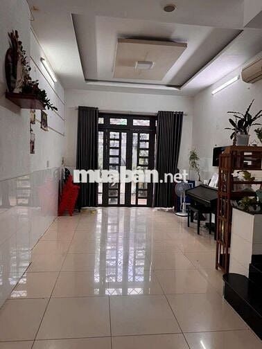 Cho thuê nguyên căn 2pn3wc, Mặt Tiền Đs 12, Bình Hưng Hòa A , Bình Tân