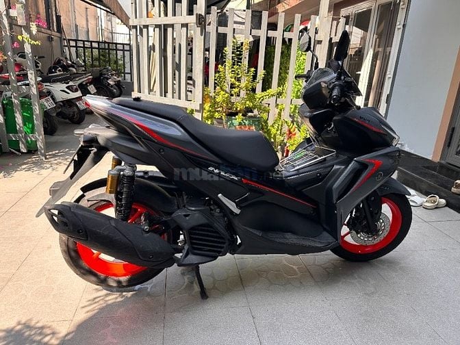 Yamaha NVX 155 V2 Đỏ xám ABS + SmartKey