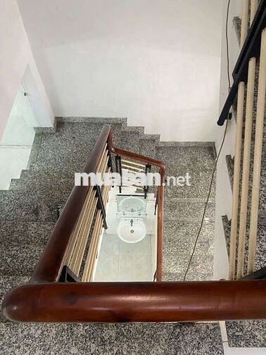 nhà cho thuê rẻ, dt 4×12 gác lững, 2/ liên khu 5-6, bình tân