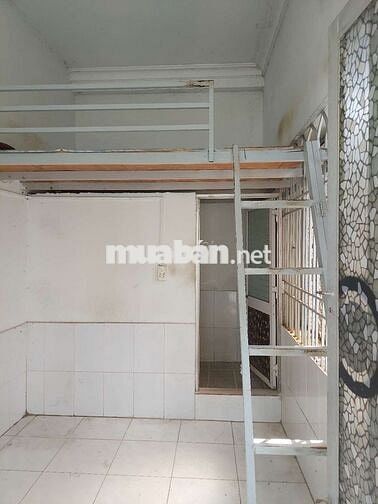 Phòng dưới đất mặt tiền,có gác lửng,hẻm xe tải,tự do Tân Khai p4 TBình