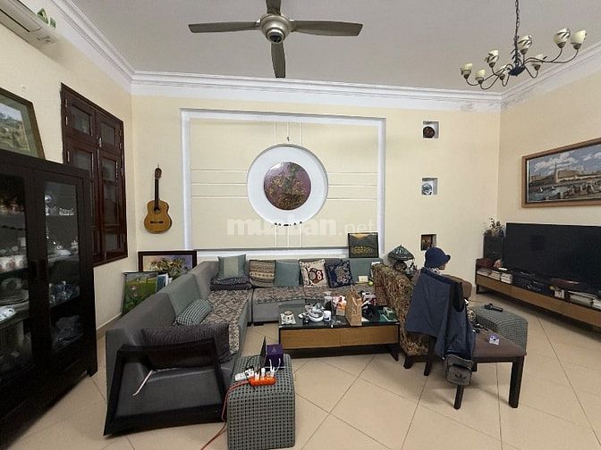 Biệt thự 4T vị trí đẹp sát Mp ngõ Thuỵ Khuê mặt tiền đẹp 8,2m gần Hồ