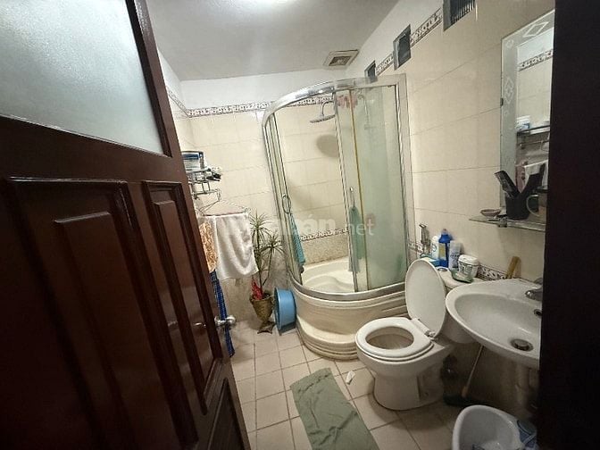 Biệt thự 4T vị trí đẹp ngõ Thuỵ Khuê vài bước ra Hồ Tây Dt 108m mt 8m