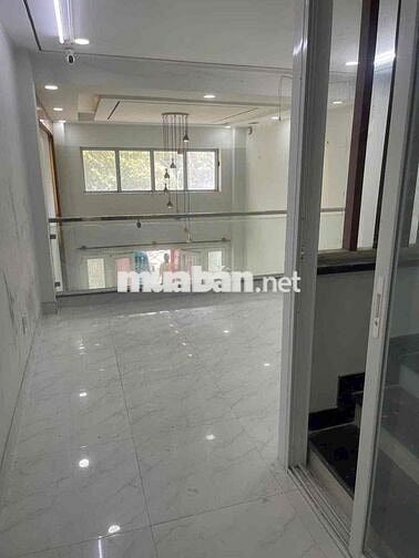 Bán nhà KDC An Sương, Q12. 4x20m, 1 lững, 2 lầu, đường xe hơi