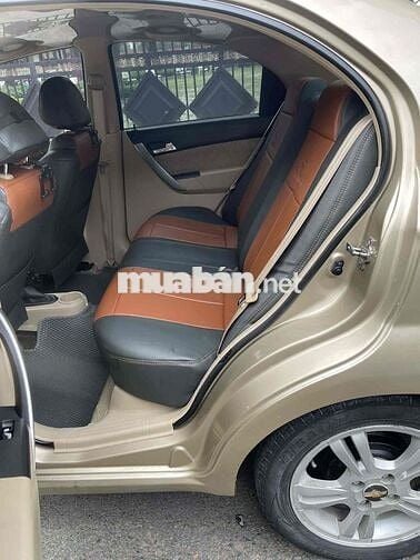 Chevrolet Aveo Tự động Vàng cát