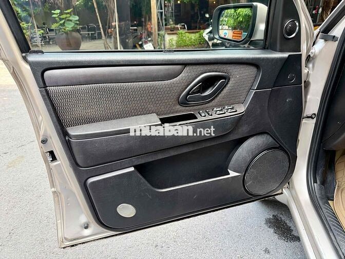 Ford Escape XLS 2011 tự động ghế nỉ zin hết