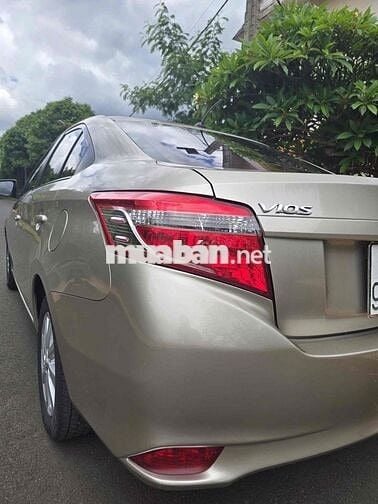 Toyota Vios E 2016 Số tự động Vàng cát