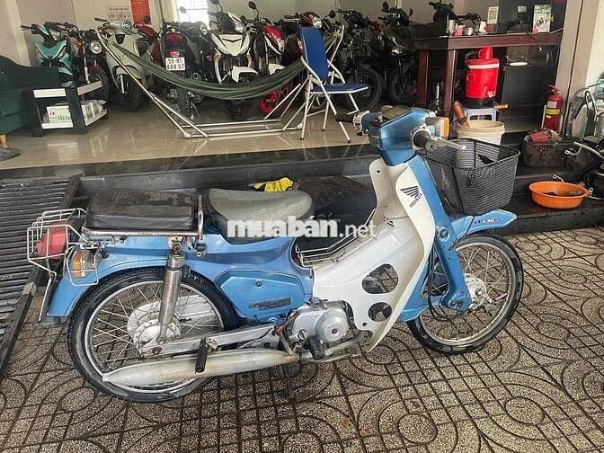 Honda Cub 82/50cc Xanh trắng 192.775 km