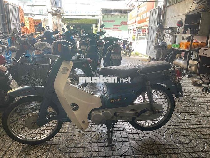 Honda Cub 82/50cc Xanh trắng 192.775 km