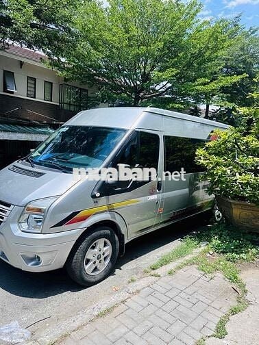 Ford Transit 2019 16 chỗ Bạc