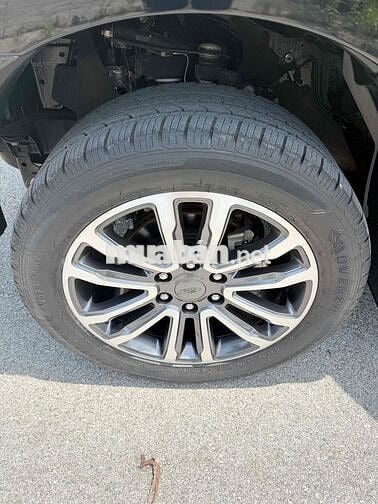 Ford Everest Titanium 2019 4x4 tự động 8 vạn Nhập