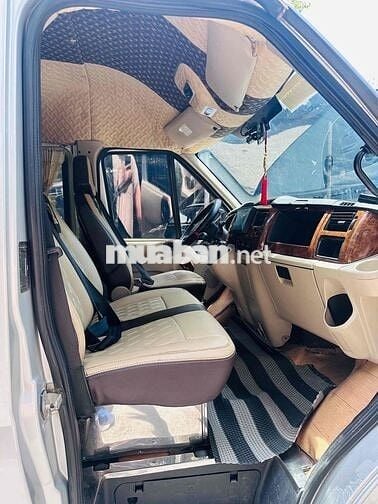 Ford Transit 2019 16 chỗ Bạc