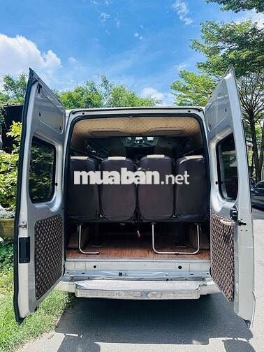 Ford Transit 2019 16 chỗ Bạc