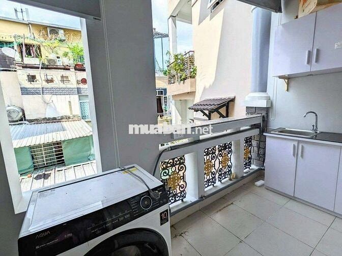Căn Hộ 2PN - Ban Công - Máy Giặt Riêng - Khu Trung Tâm Phan Xích Long