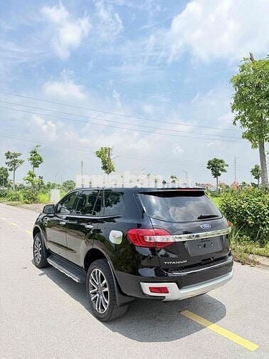 Ford Everest Titanium 2019 4x4 tự động 8 vạn Nhập