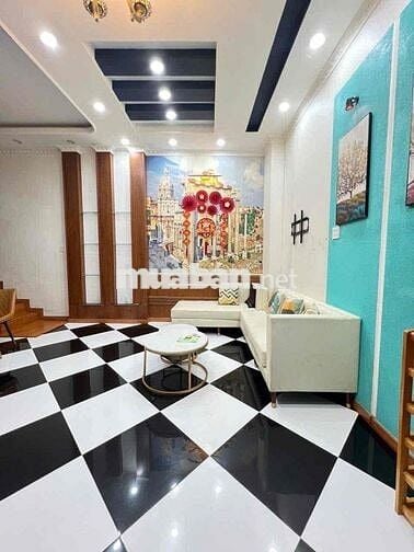 CHO THUÊ NHÀ HẺM SAU LƯNG WINCOM HÙNG VƯƠNG