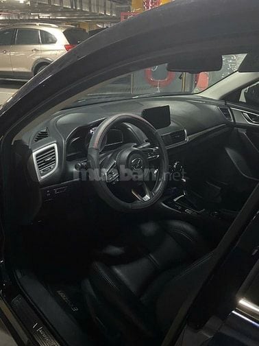 Mazda 3 đời 2018 chính chủ, mới đi 12.000 km đẹp như mới