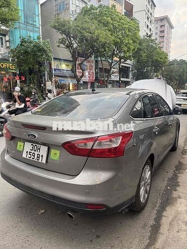 Ford Focus Titanium 2013 Xám