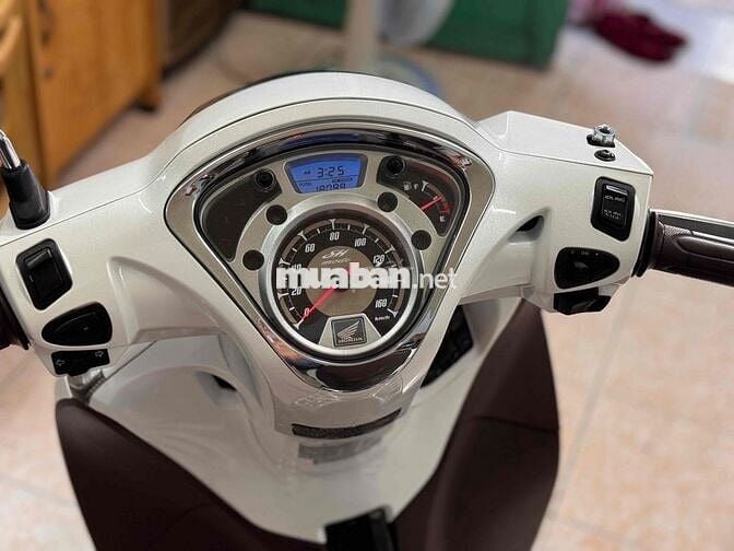 Honda SH Mode 2018 Trắng