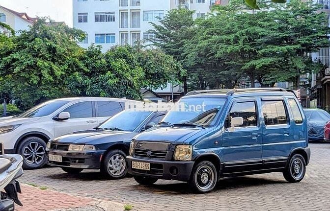 Suzuki Wagon R+ Xanh Gia đình nhỏ