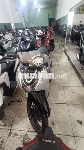 Honda SH Mode Xám