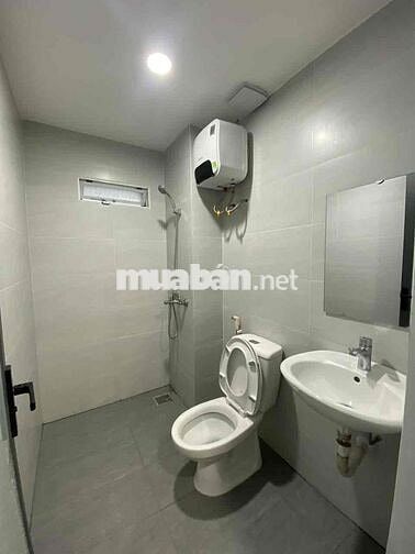 Cho thuê Căn hộ mini mới (1 phòng ngủ +) diện tích 40 m2, mặt tiền đườ