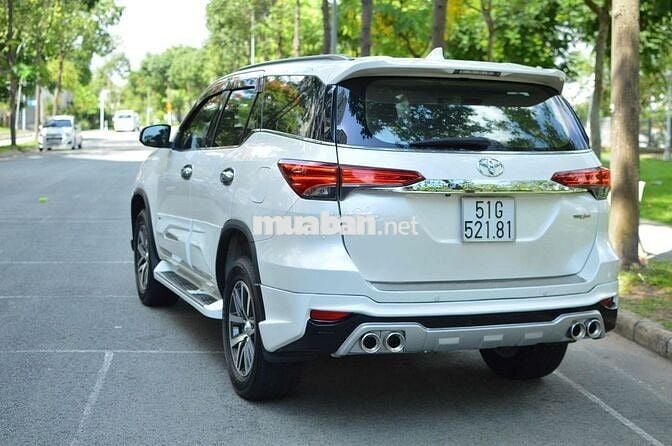 Toyota Fortuner 4X4 SPORT bản cao cấp có đồ chơi