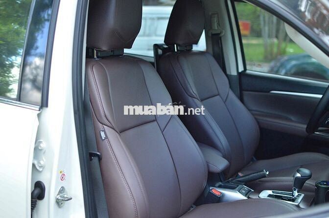 Toyota Fortuner 4X4 SPORT bản cao cấp có đồ chơi