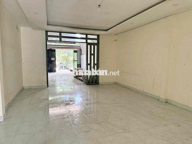 cho thuê nhà dt 6,5x25m 1 lầu đường xe tải