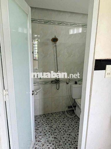 cho thuê nhà dt 6,5x25m 1 lầu đường xe tải
