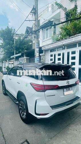 Fortuner Legender 2024 Cao Cấp Sports Trắng Đen