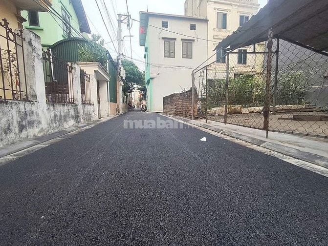 BÁN 2 LÔ 50M THÔN VỆ, NAM HỒNG. ĐƯỜNG 4M, GIÁP ĐÔ THỊ URBAN CITY 