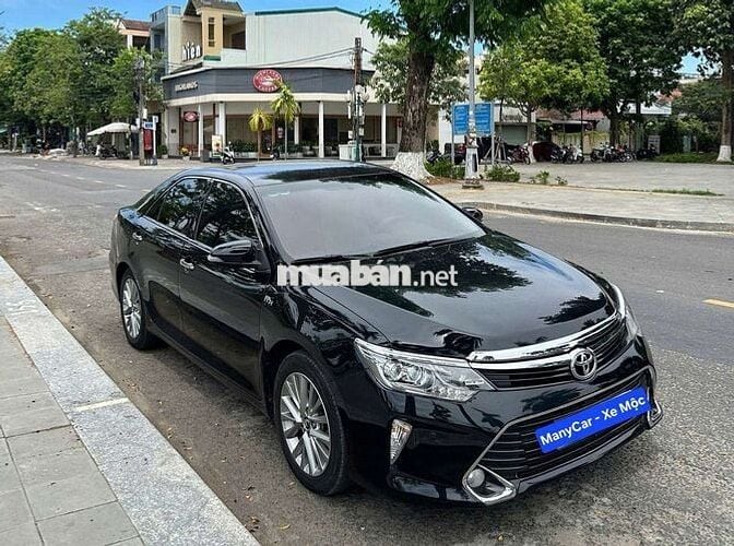 Toyota Camry 2.5Q sx 18 đi ít km
