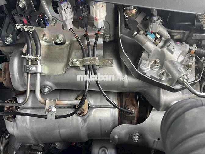 Fortuner Legender 2024 Cao Cấp Sports Trắng Đen