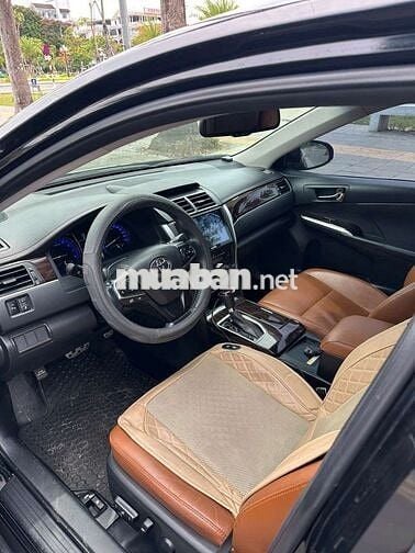 Toyota Camry 2.5Q sx 18 đi ít km