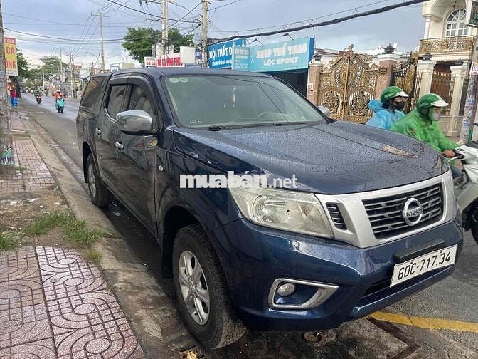 Nissan Navara Xanh 5 chỗ Xe bán tải